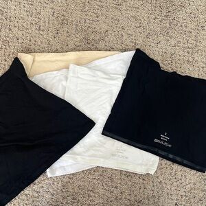 Black and White Belly Cover Set
